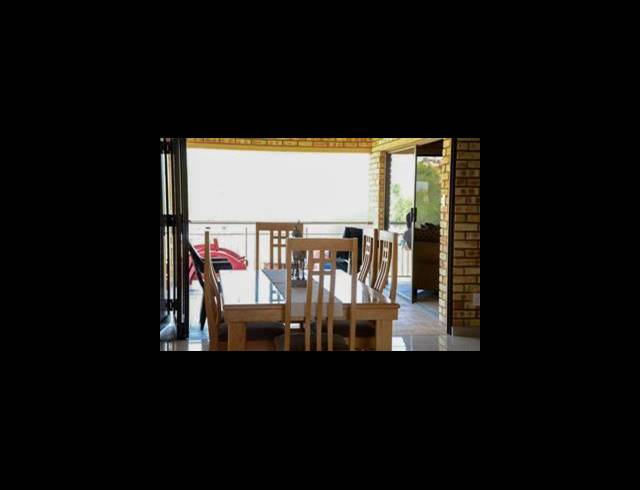 4 BEDROOM HOUSE FOR SALE IN VAALOEWER